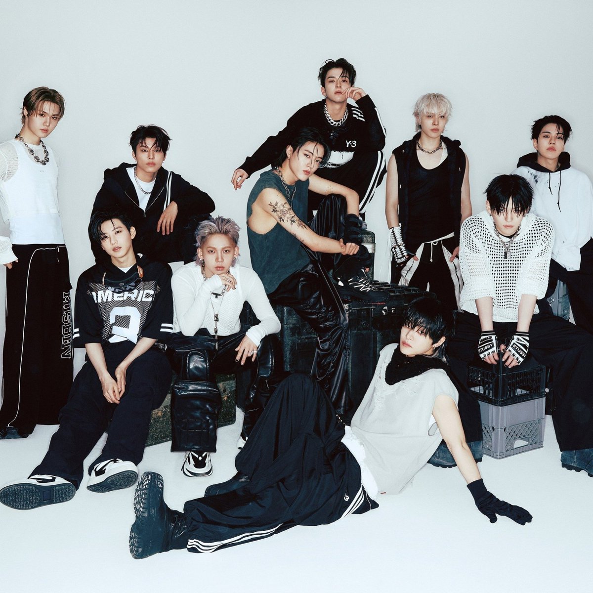 OneilyMusic's tweet photo. TREASURE will release their 3rd mini album ‘LOVE PULSE’ in 2 weeks. https://t.co/2A80pLNBRZ