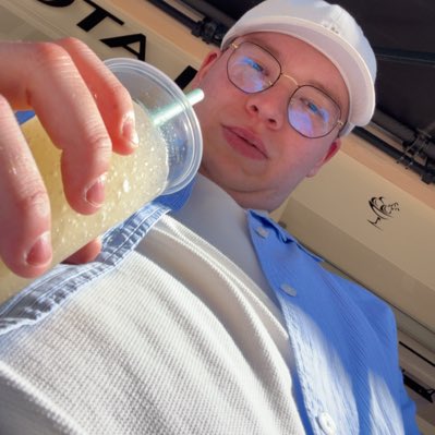 Pichetdembu's tweet photo. #NouvellePhotoDeProfil https://t.co/DsBXSx7bU9