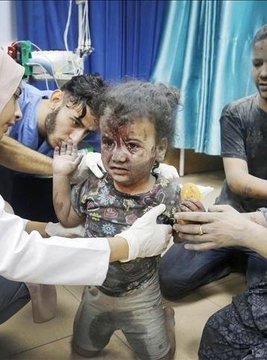 القوات المسلحة اليمنية: إلى متى تستمر الأمة بشعوبها ودولها في كل هذا الصمت وهذا الخذلان، والإبادة لم تتوقف والحصار والتجويع مستمر؟
إلى متى يا أمة الإسلام #غزة_تناديكم