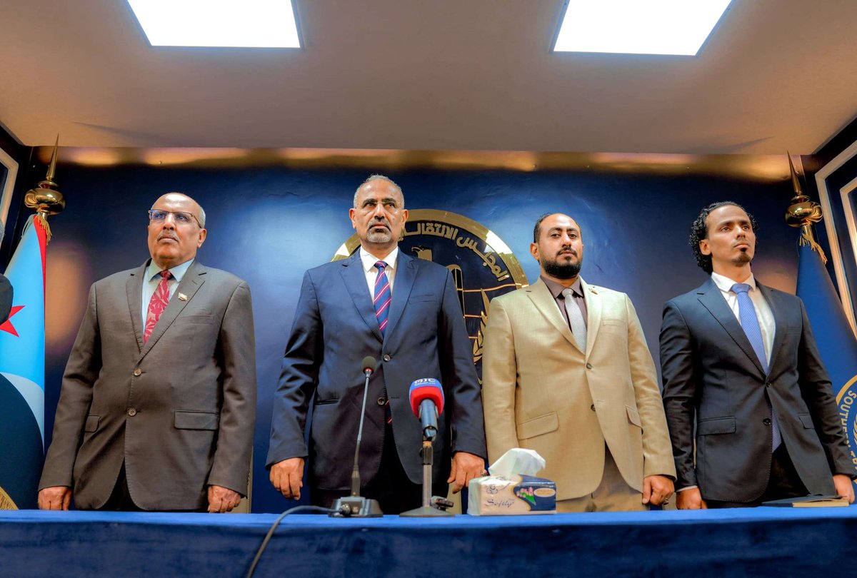 الرئيس الزُبيدي يدشّن برنامج النزول الميداني لفرق الرقابة الرئاسية والتوجيه السياسي
stcaden.com/posts/30445