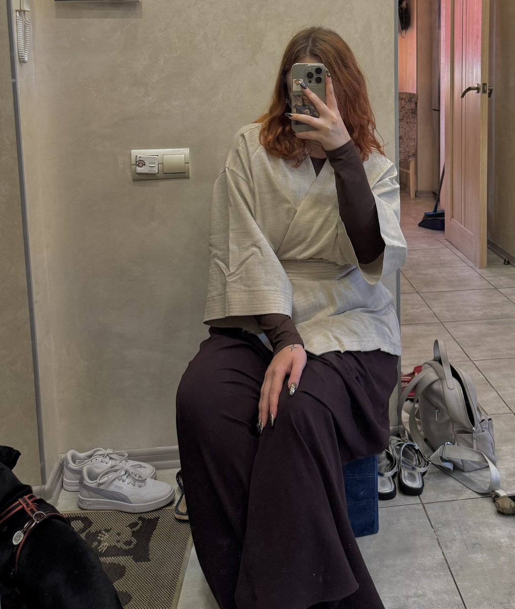 Hello??? I kinda look like a Jedi I’m—