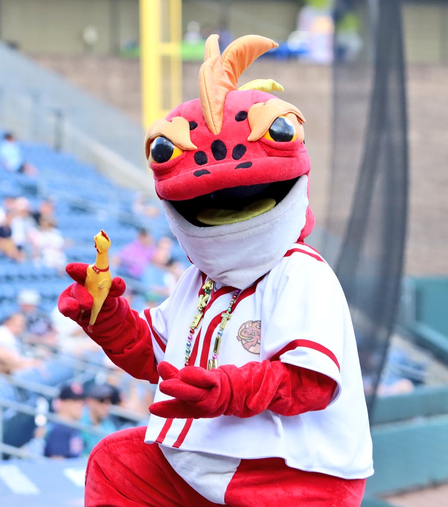 Striker the Fire Frog tweet media