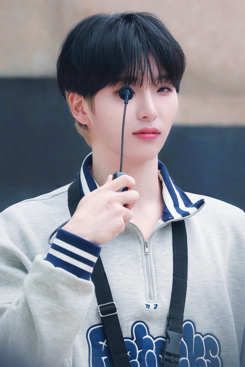 ˚₊✯͡ 🜚 *·. ⏳ ₊˚ ꙳ *๑♡՞

:¨·.·¨: 
 `·..#서호 #SEOHO