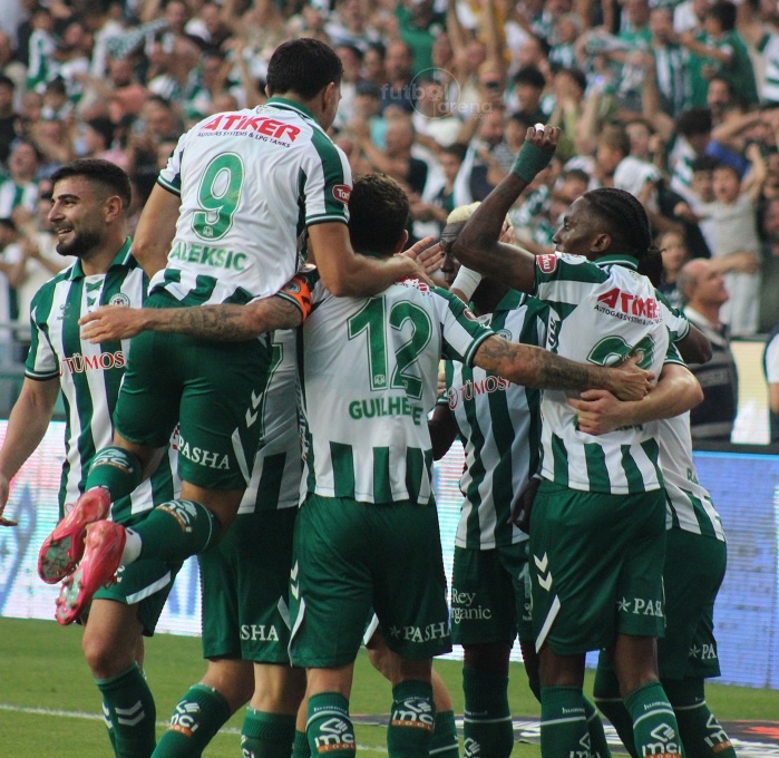 - Süper Lig'de 1. haftanın lideri: Konyaspor
- Süper Lig'de 2. haftanın lideri: Konyaspor
- Süper Lig'in şu an en çok gol atan takımı: Konyaspor