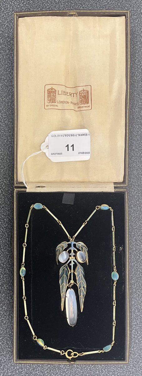 Colin Young (@colinyoungawa) on Twitter photo A little Sunday night fine #antique #jewellery for you delectation 🔍
James Frederick Partridge for <a href="/LibertyLondon/">Liberty London</a>
Under the hammer <a href="/GoldingYoung/">Golding Young</a> 27th August
<a href="/ATG_Editorial/">AntiquesTradeGazette</a> A little Sunday night fine #antique #jewellery for you delectation 🔍
James Frederick Partridge for <a href="/LibertyLondon/">Liberty London</a>
Under the hammer <a href="/GoldingYoung/">Golding Young</a> 27th August
<a href="/ATG_Editorial/">AntiquesTradeGazette</a>
