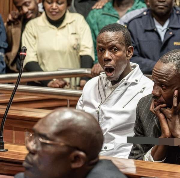 Hayibo!
Yoh!
Why losisi enje
#kwaneleBazali