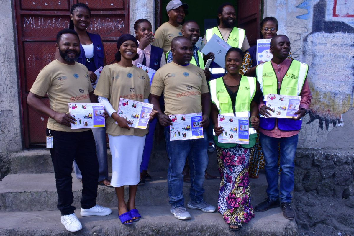 focusdroits's tweet photo. 💻📱 Appui en ordinateurs &amp; téléphones aux structures membres du #RFSL pour renforcer leur fonctionnement et communication dans la lutte contre la #TB, le #VIH &amp; le #Paludisme.
➡️ Des outils pour plus d’impact !
#JUID_asbl bénéficie de notre accompagnement. #LeadershipFéminin https://t.co/Uj3JC3ZEoK