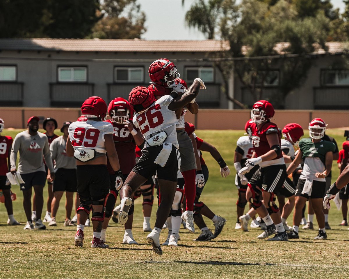 TimThomas💰🗣 (@timthomas7_) on Twitter photo camp # 4 ! Just blessed to have this opportunity ! #KeepStackin #Sleeper camp # 4 ! Just blessed to have this opportunity ! #KeepStackin #Sleeper