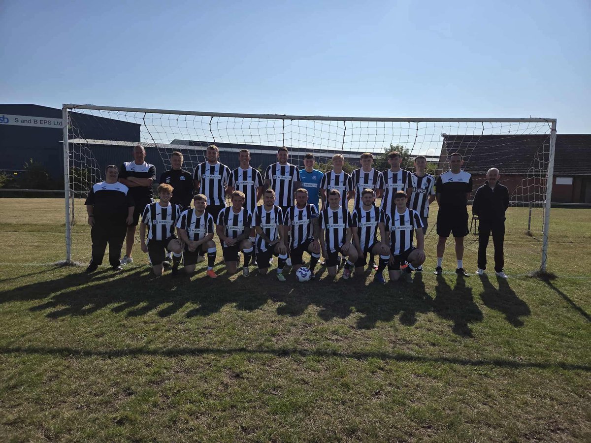 Dudley_FC's tweet photo. A huge thank you to Stu and everyone at Action Group 

We’re grateful for the continued sponsorship and support - and we love the new strips!

Your backing makes a massive difference, both on and off the pitch. https://t.co/Ij1W2uQt8a