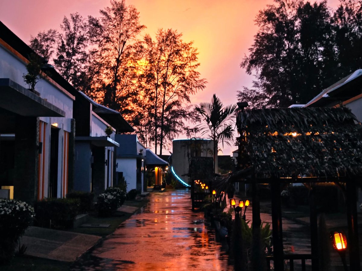 Welcome to Oriental Beach Village Phuket
#naked #naturist #nudism #Asia #Thailand