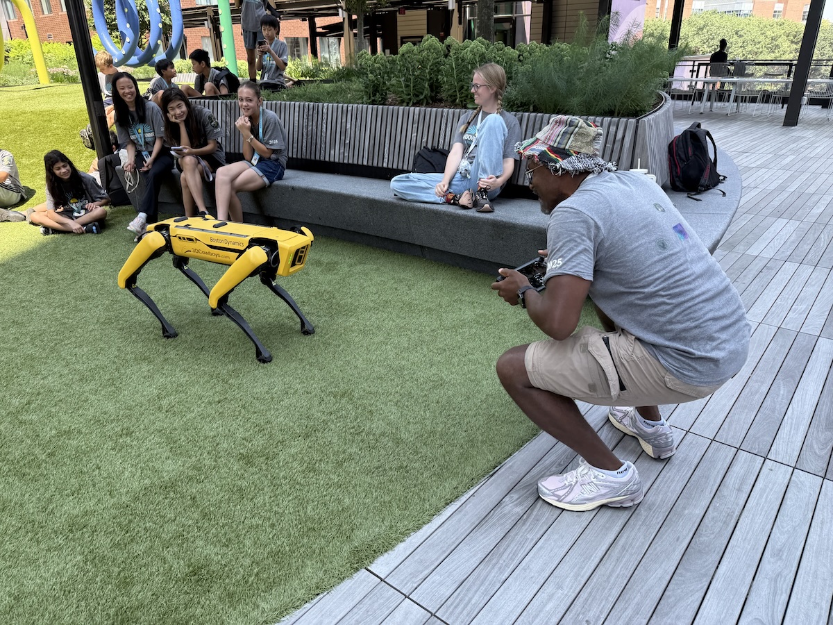 We've hosted LOTS of groups this year so far... with even more booking tours and scavenger hunts for this fall. If you've got a corporate group, delegation, or school group that wants to experience Boston or Cambridge in a new way, please get in touch!

theinnovationtrail.org/private-tours-…