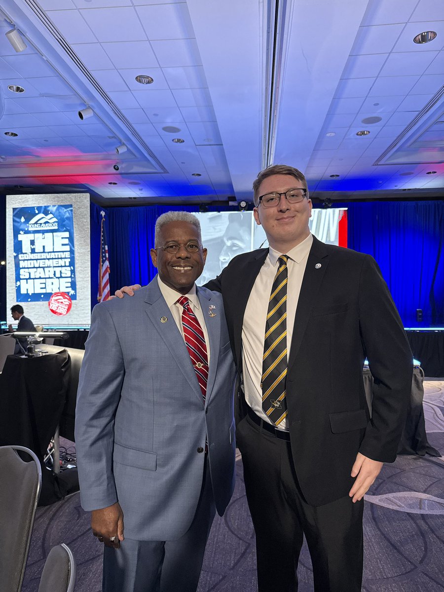 Poteet05_MIZ's tweet photo. First time attending @yaf’s National Conservative Student Conference.
It was amazing to meet and listen to so many speakers that want to help grow the conservative youth movement.
Thank you to YAF for helping make my attendance possible!

#yaf #yafcon #ncsc https://t.co/FqMiUhz0m9