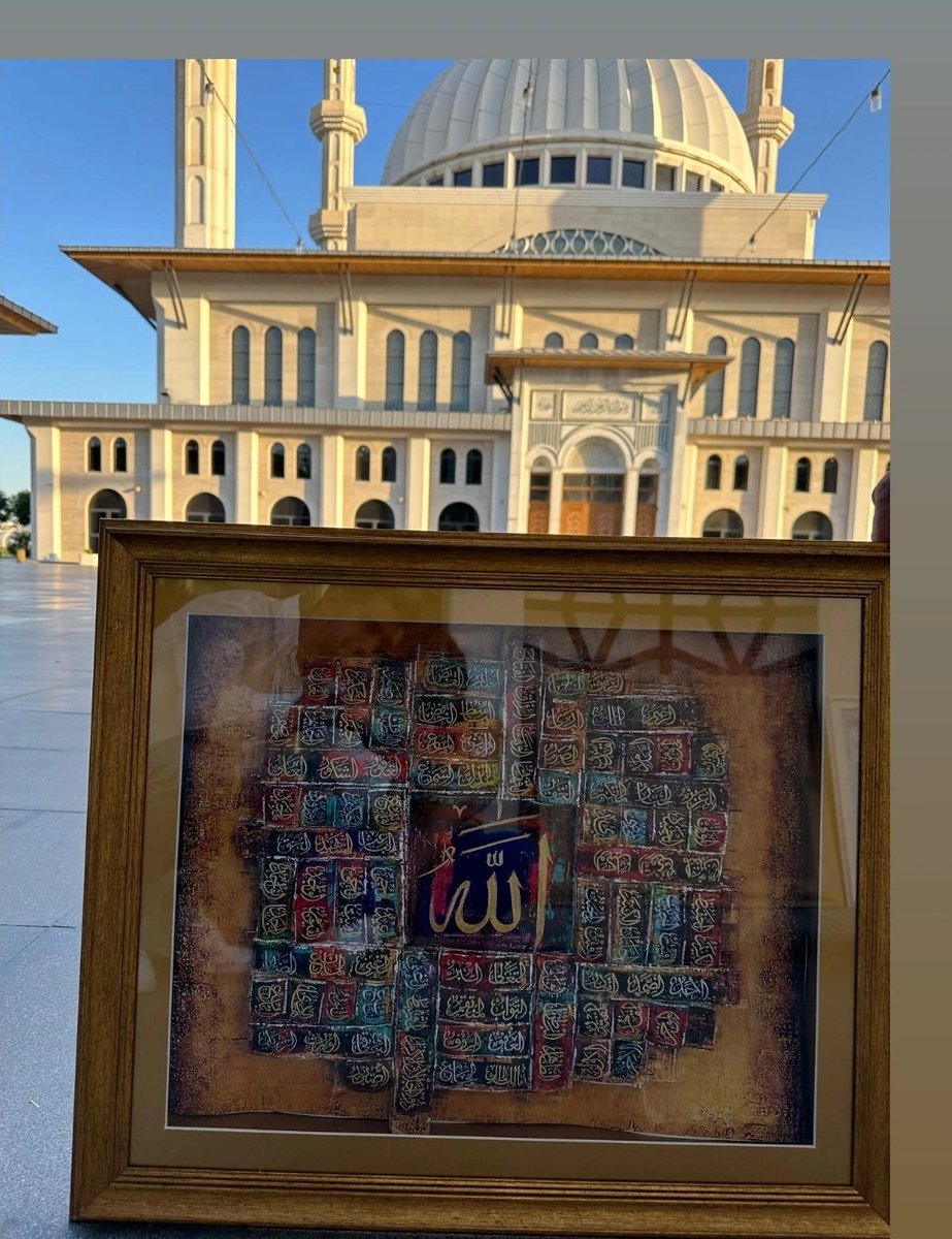 Hakkaniyet cümlesiyle pekişen yürekler vardır.  İşte o yürekler yarınlara ışığını nâkşeder.Sözü söyleyenlerin, sözüyle Ay 'in ışığından vazgeçilmez. . Şekeri zehr eylemek kolaydır. .Lakin Bilinmez ki yarınlara tecelli edecek Hakkın hakikati vardır. <a href="/fnasiroglu/">Ferhat NASIROĞLU</a> <a href="/aysenasiroglu_/">AYŞE NASIROĞLU</a>