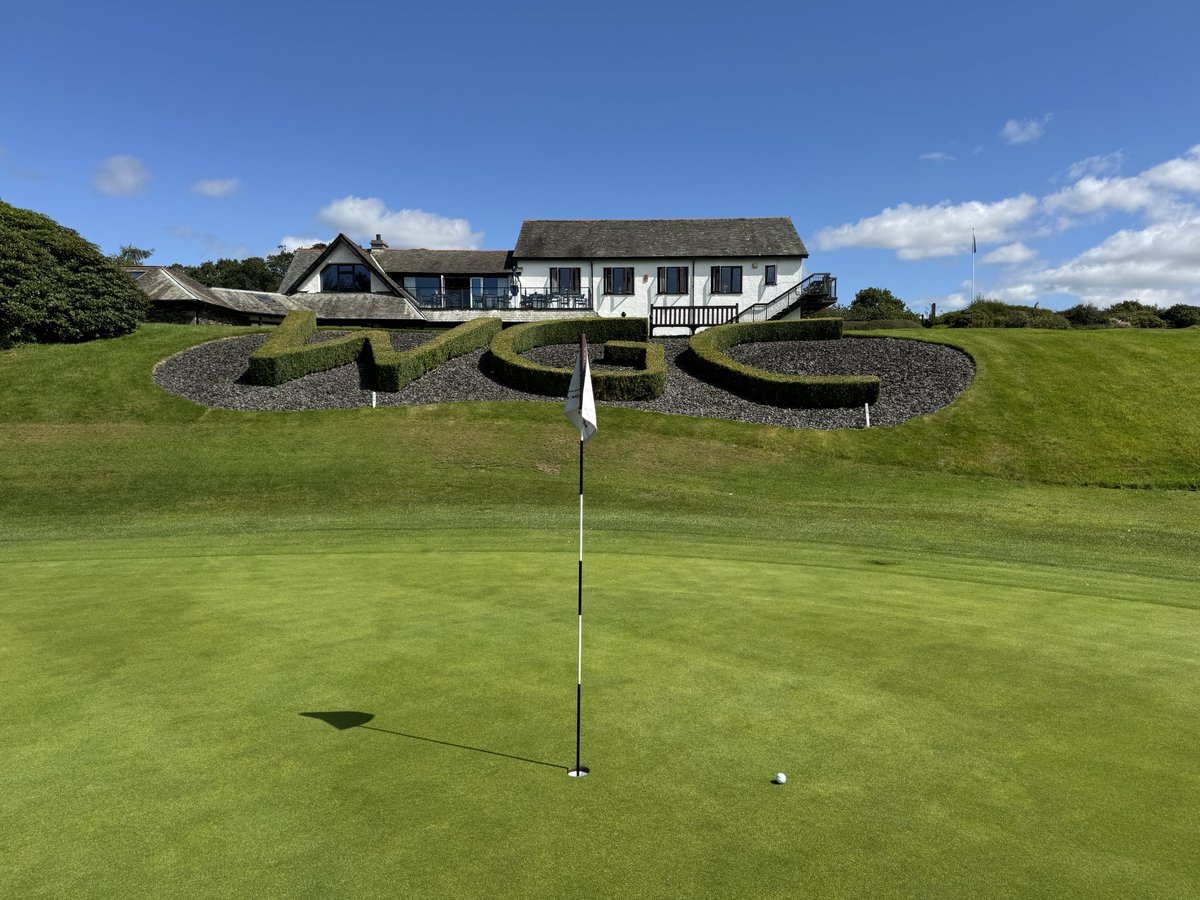 WindermereGolf's tweet image. ⛳️ Wrapping up another fantastic week at Windermere Golf Club and looking forward to more sunny days ahead next week! ☀️ 🙌🏻 🏌🏼‍♂️ 

#endoftheweek #sameagainnextweek #golf