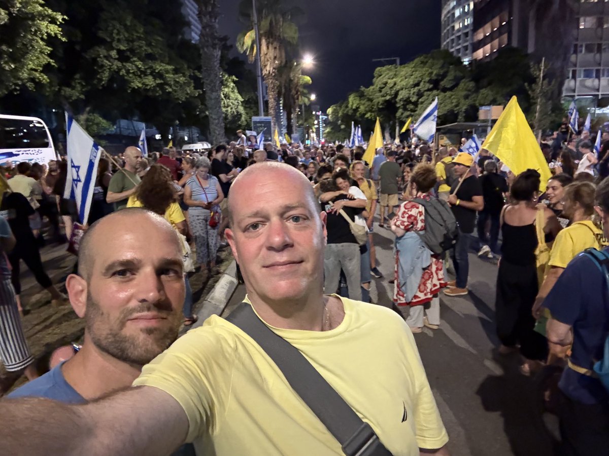AStrikovsky's tweet photo. אחלה קומץ https://t.co/e0MlyKYNP1
