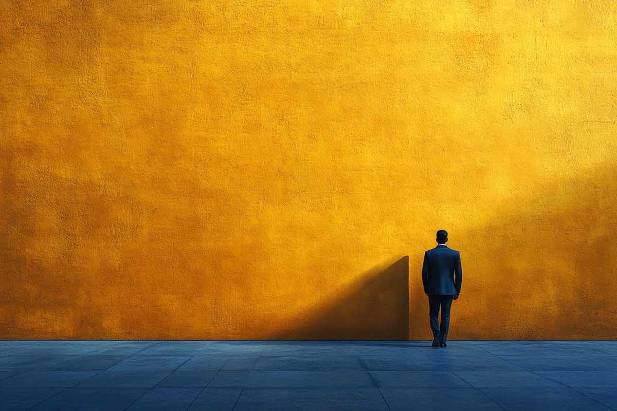 CriminalCodeUA's tweet image. Чорна комедія вироків: у тіні все видно краще

В Україні офіційні вироки виглядають як привиди минулого - бліді й нечитабельні. Але в тіньових каналах вони раптом оживають у кристально чіткій якості.
Уявіть собі державу, де документи з гербовою печаткою виглядають так, ніби їх…