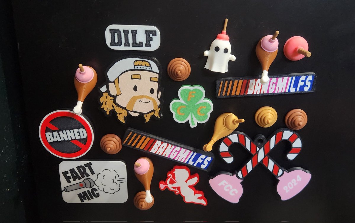 12 months of <a href="/AmericanDadLive/">AmericanDad</a> magnets 🫡