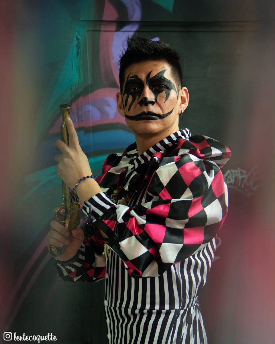 Fer_ferdz's tweet photo. Otros modelos con maquillaje de FdoS, no tengo sus nombres.
"Personajes de terror"
Alpha Model's y Fotografía 
Locación: Parque Parkour 
Coordinación: Erianney Celis 
Modelos: varios
Painter: FdoS 
Fotografía: @AndyFrame4 
6/octubre/2024 https://t.co/gJApTeKGvM