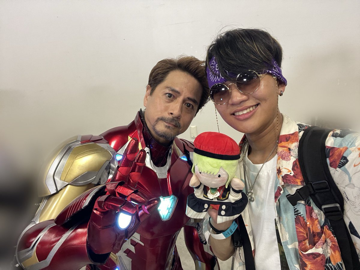 コミケ1日目に遭遇したトニースターク！！
クオリティの高さとかイケオジ感が完全にロバートダウニーＪｒでした🤭
かっこ良すぎてずっとにやけてました...
 #c106_コスプレ  #C106