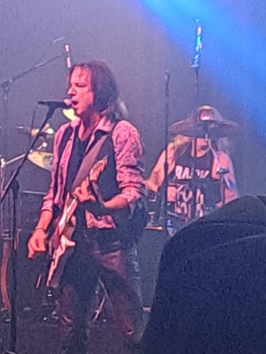 lynchmob1414's tweet photo. Ratt n Roll 8/16/25 New Buffalo MI🤘#rattnroll #pearcy #demartini https://t.co/9J2aQJKDKT