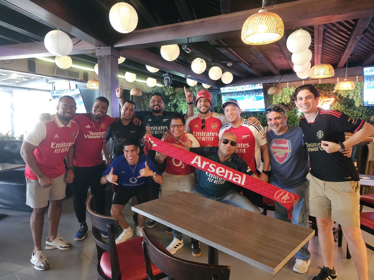 interpenaspty's tweet image. Gran topon de inicio de la Premier League en Panamá 

@ManUnitedPanama vs Arsenal Panamá 

AMBIENTAZO Y PARTIDAZO!!!

Un saludo para ambas peñas por ese gran junte deportivo.

#PanamáInterPeñas
#FansClub
#AFC_PTY
#MUFC_PTY
#ArsenalFC
#MUFC