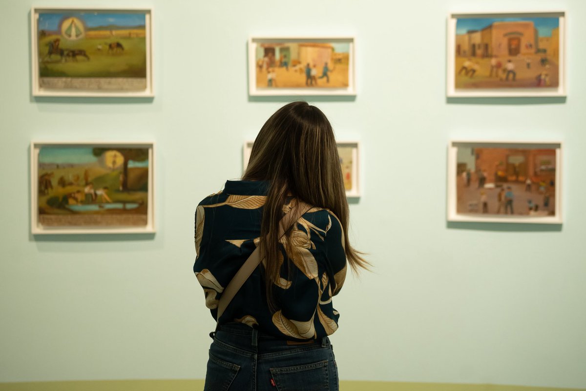 Hoy es un buen día para visitar nuestros museos 

Descubre exposiciones diversas que nos muestran distintas formas y manifestaciones artísticas:

León

Museo de Arte e Historia: Bruno Tapia revive el León de antaño y Arcángelo Constantini transforma el sonido en experiencia viva.