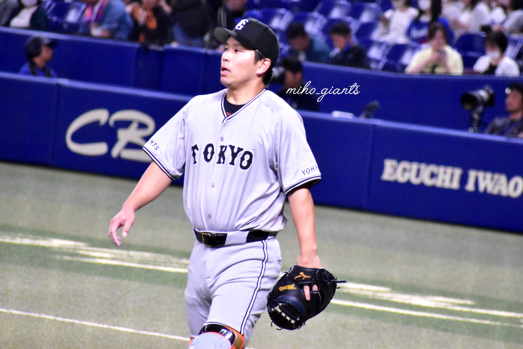 大城卓三　読売ジャイアンツ　ネオン　ミラー　15×12センチ 大城卓三 読売ジャイアンツ ネオン ミラー 15×12センチ