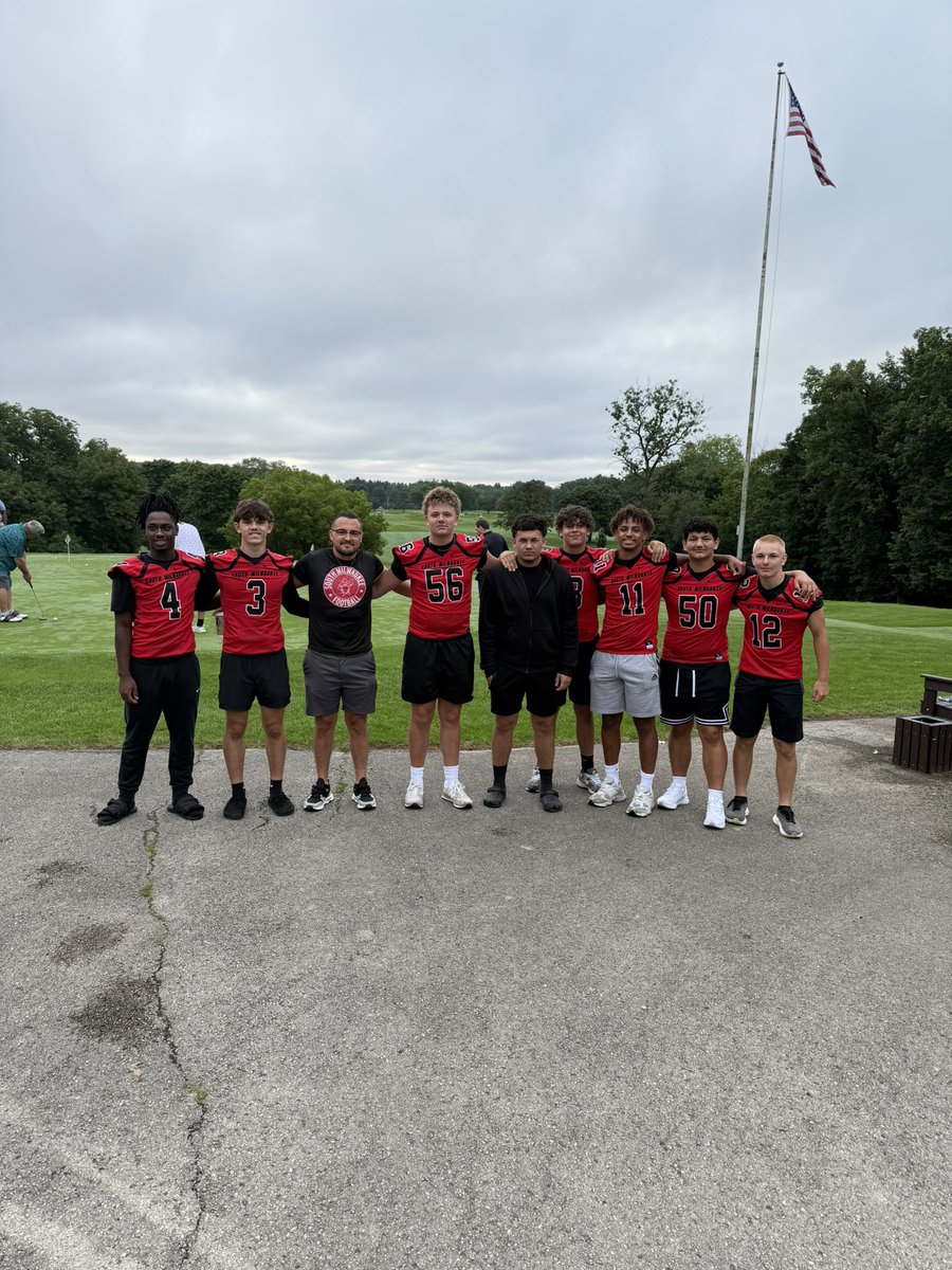 SM.Rocket.Football tweet media