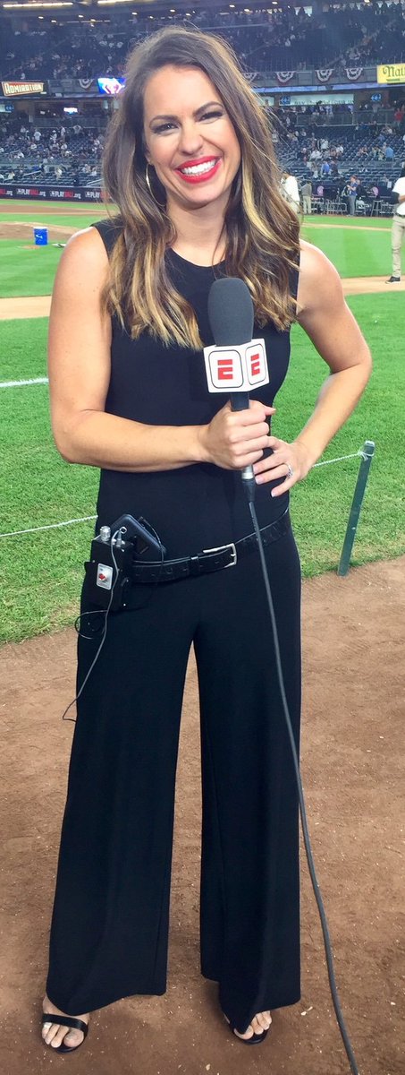 JWD919291's tweet image. On commentary for the #LLWS #ILLvsHI is Jess Mendoza 😍 on #ESPNOnAbc

#JessMendoza 🔥🔥🔥🔥🔥
🌟🌟🌟🌟🌟