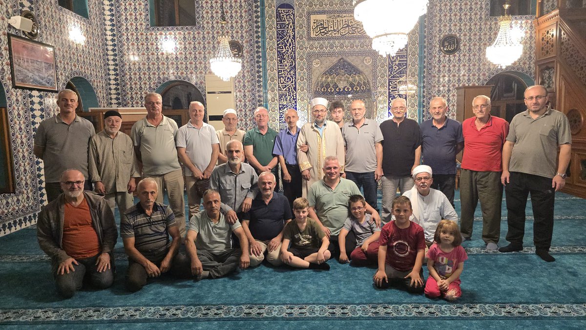 Vakıf üye ve gönüllülerimize yönelik gerçekleştirdiğimiz "Memleket Buluşmaları" etkinliklerinden kareler...