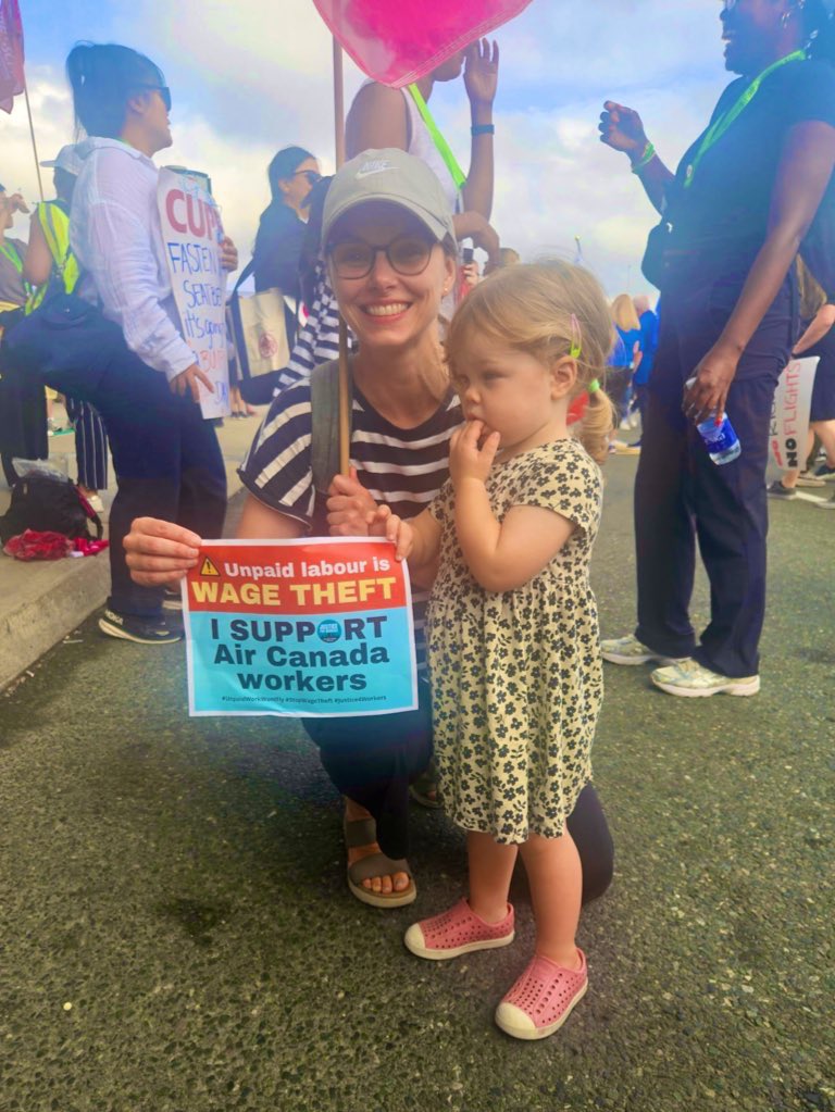 Brynne S-W (@brynne_sw) on Twitter photo Flight attendants at <a href="/AirCanada/">Air Canada</a> do 35hrs of UNPAID work a month.
We support their fight to win fair wages & stop wage theft.
<a href="/MarkJCarney/">Mark Carney</a> thought he could legislate an end to this strike, but workers are going to keep fighting!!!
#UnpaidWorkWontFly #Justice4Workers Flight attendants at <a href="/AirCanada/">Air Canada</a> do 35hrs of UNPAID work a month.
We support their fight to win fair wages & stop wage theft.
<a href="/MarkJCarney/">Mark Carney</a> thought he could legislate an end to this strike, but workers are going to keep fighting!!!
#UnpaidWorkWontFly #Justice4Workers