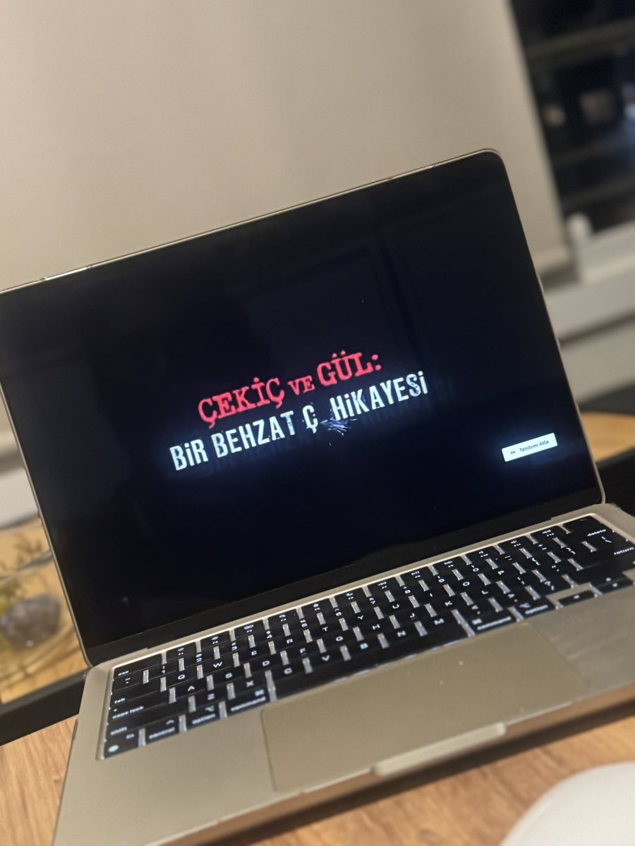 Kimse de demiyor yeni sezon gelmiş aç izle :)
Neyse bir süre buralarda olamayacağım hakaretleri misliyle iade ederim :))))