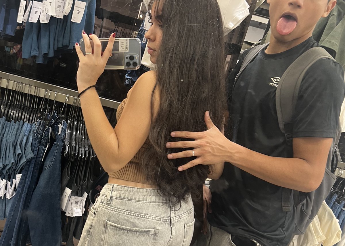 solun4x's tweet photo. 1 ano de nós ! E não me arrependo nenhum pouco por ter acreditado na gente. Amo nosso relacionamento dms, muito louco pra mim do passado ver a gente agr . Muito muito orgulho. Você é meu maior bem matutikis 🤎❕ https://t.co/uZf2Nyzuja