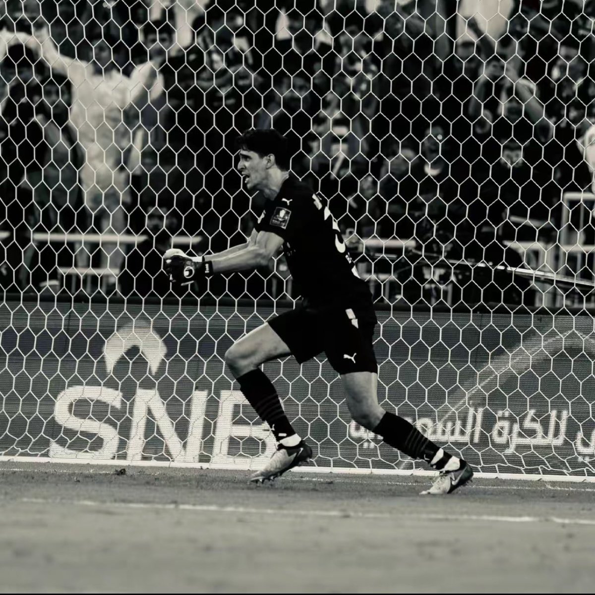 جيتني مثل الشروق اللي محى عتم الليالي
جيت فرحة للحزين اللي من همومه هلك💙