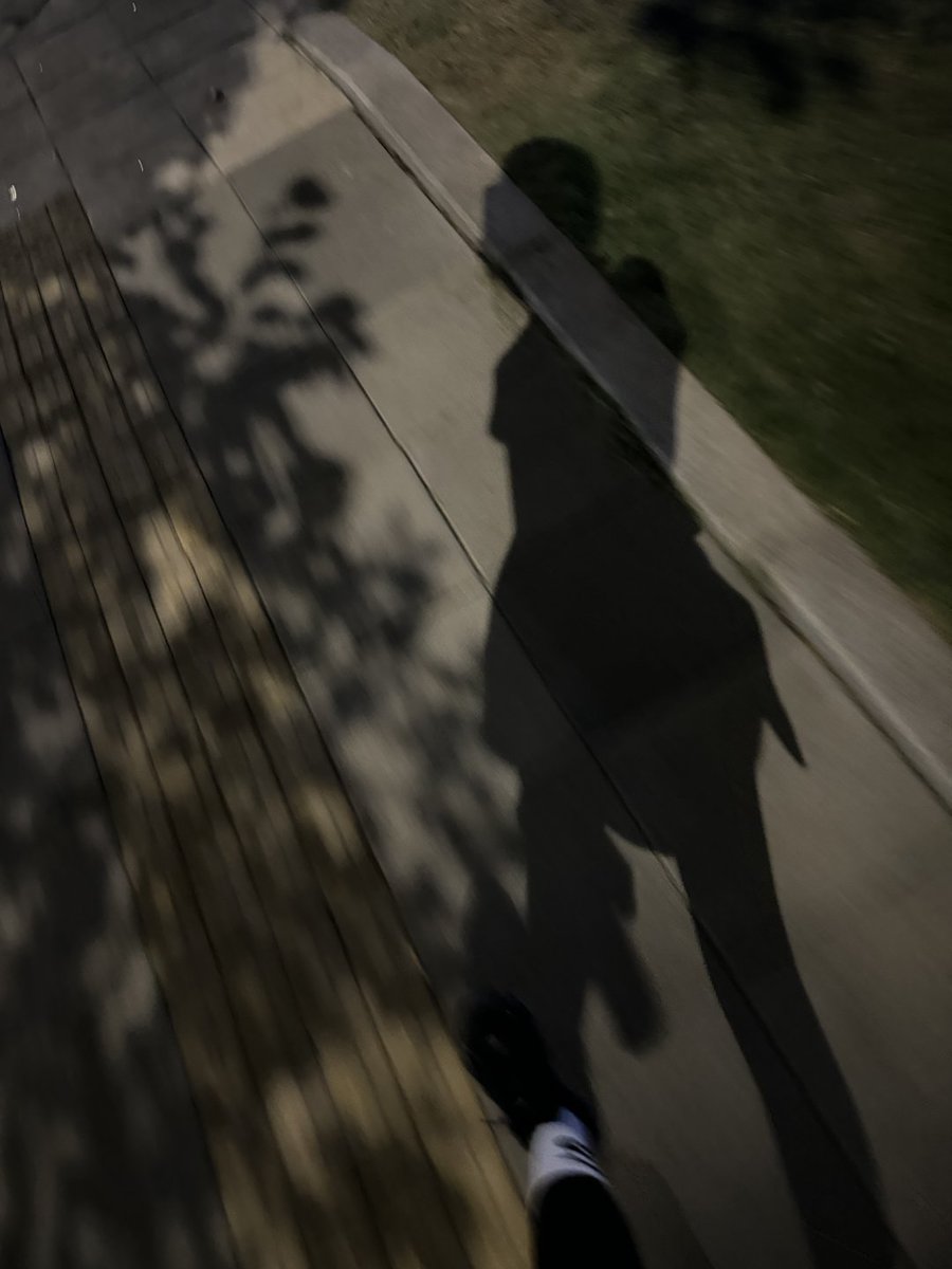 sj075nC33911b51's tweet image. 大 人 のᱸ世 界 ～
夜‍の 時 間‍だ‍け​が‍自 分 の も​の～᠎
汗​びっしょりで憂さを晴らすことができるのは1度だけだ～👀