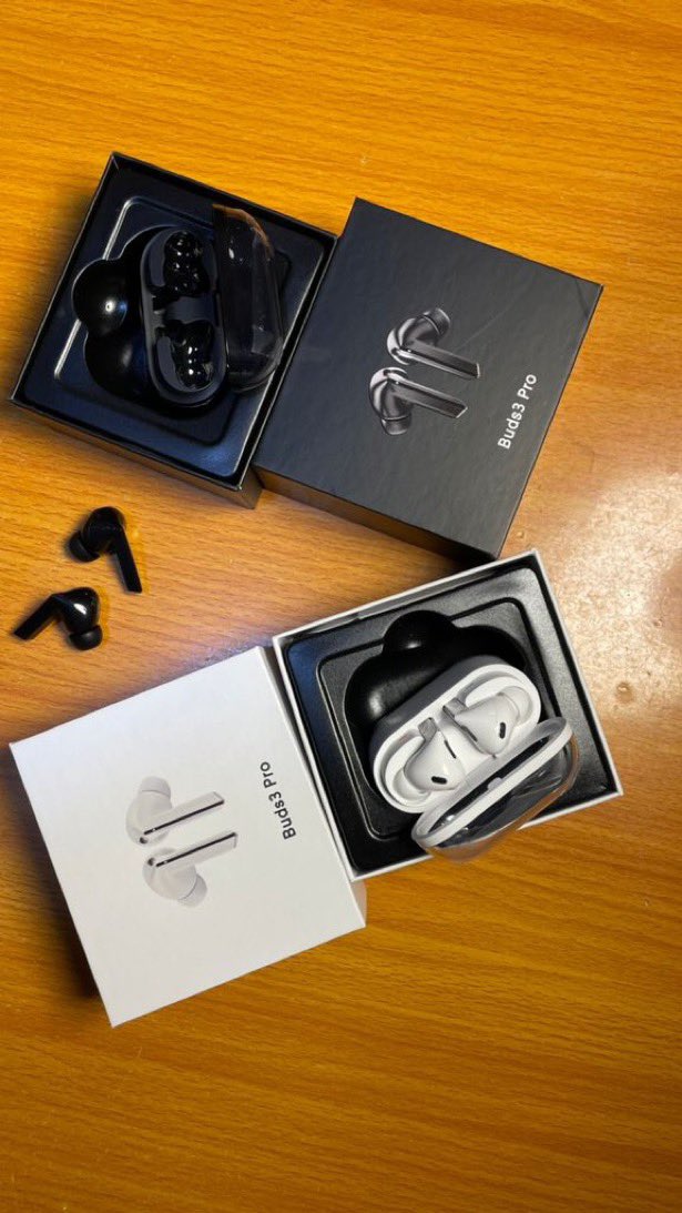 SAMSUNG GALAXY BUDS3 Pro
Price: N25,000

✔️Active noise cancellation (ANC)
✔️ compatible with android and IOS 
✔️ adaptive noise control
✔️ waterproof
✔️ auto switch

Location: KANO STATE (nationwide delivery)
Whatsapp: wa.me//08101754525
📞: 08101754525