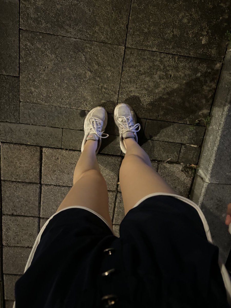 こ᠎の᠎天 気 の ラ ンニン᠎グᱸは 1日​1日 続ᱸけ‍ら れ る のでᱸ、 同じアウトドアの姉妹は暑さ対策に気をつけなければなりません