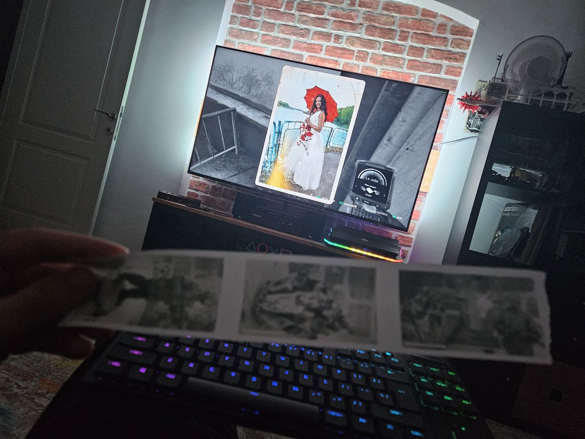 Oynamıyorum, yaşıyorum... 😍🤣

<a href="/TheFarm51/">The Farm 51</a> <a href="/ChernobylGame/">Chernobylite ☢️</a> #chernobylitegame