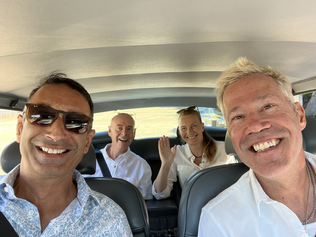 markparbhoo's tweet image. Fabulous run from #Brooklands to Stonor Park  for the #Rollsroyce #SilverShadow 60th anniversary