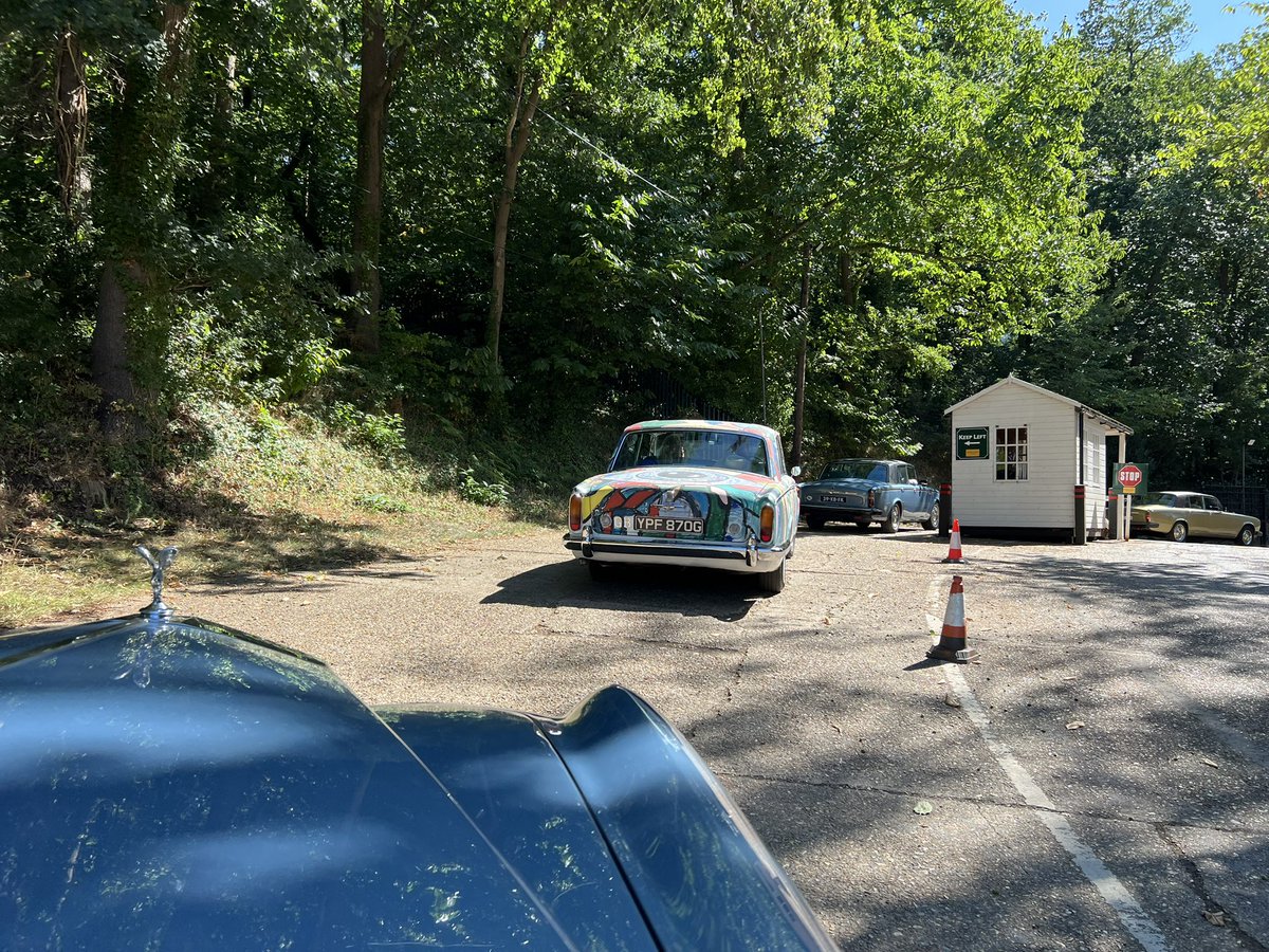 markparbhoo's tweet image. Fabulous run from #Brooklands to Stonor Park  for the #Rollsroyce #SilverShadow 60th anniversary