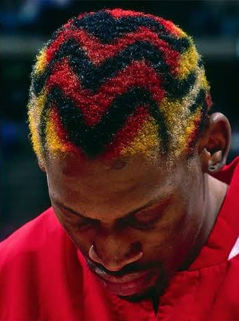 Jeremy Sochan pulling a Dennis Rodman with the hair 👀🔥