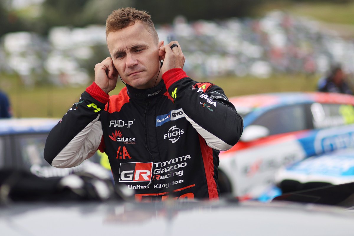 Not the easiest end to the weekend, but we'll bounce back.

Here's my report from Knockhill 👉 arontaylorsmith.com/post/consisten…

#ATS40 #BTCC <a href="/ToyotaUK/">ToyotaUK</a> <a href="/SpeedworksMS/">Speedworks Motorsport</a>