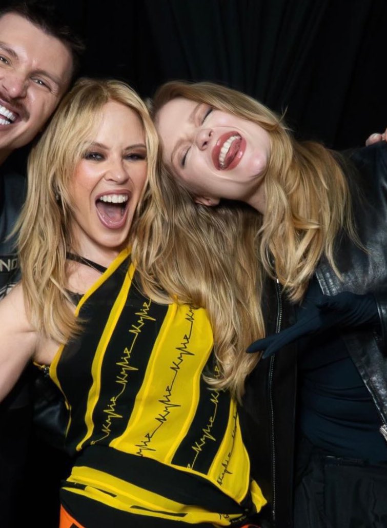 AMIZADE DO POP! Luísa Sonza e Kylie Minogue em nova foto.