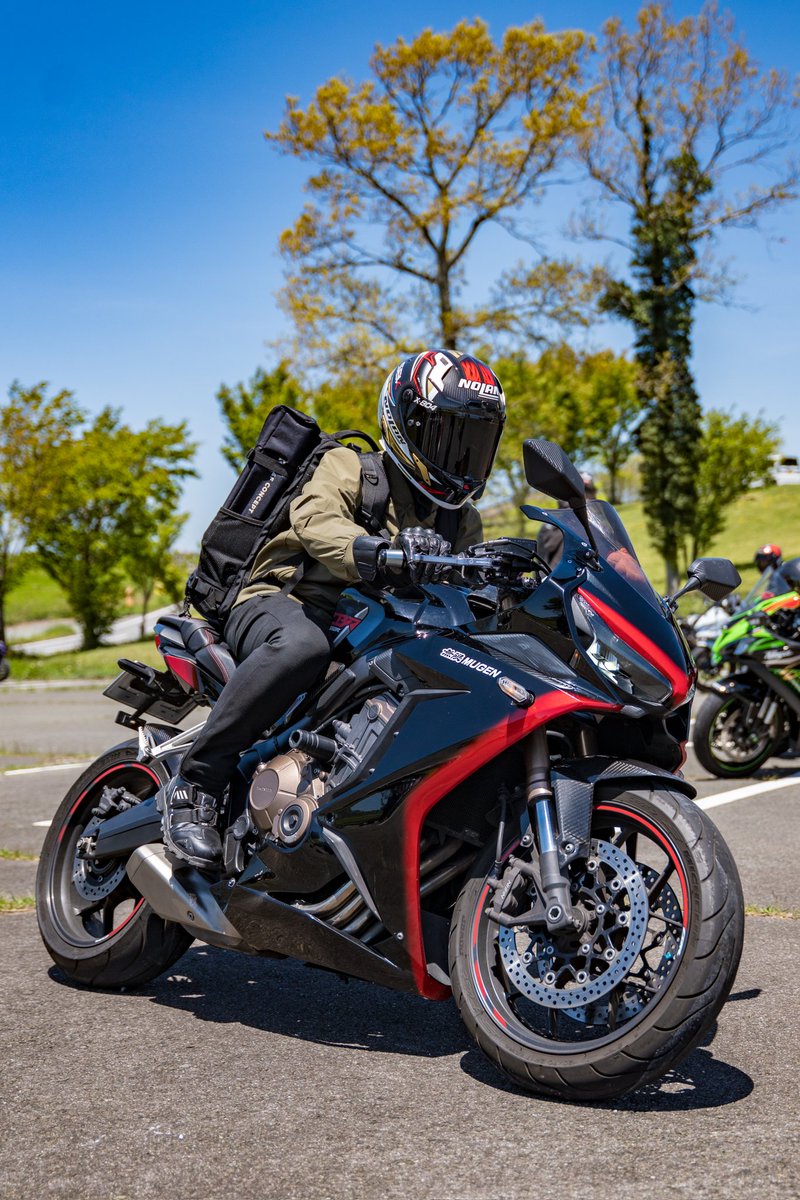 ダイバー tweet media