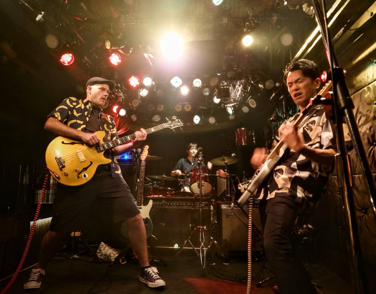 仙台B.S.K!
余韻がすごい。いただいた動画をずっと観ている。カッツさんのかっこいいギターを間近で感じられて役得！ブライアンのベースは良い意味で荒々しくて雄々しくて刺激的でした！すてきな2人とやれてよかったな〜〜〜