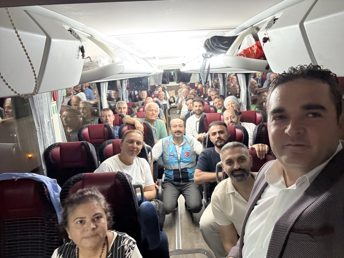 🚍 İzmir’den Ankara’ya yolculuğumuz başladı!

🎙️ TÜRKİYE GENELİNDE İŞ BIRAKIYOR,
ANKARA’DA BULUŞUYORUZ!

📌 18 Ağustos Pazartesi
🕝 14.30
📍 Anadolu Meydanı – Miting/Yürüyüş

✊ Haklarımız için omuz omuza, sesimizi Ankara’dan yükseltiyoruz!

#MemurAnkaraYolunda