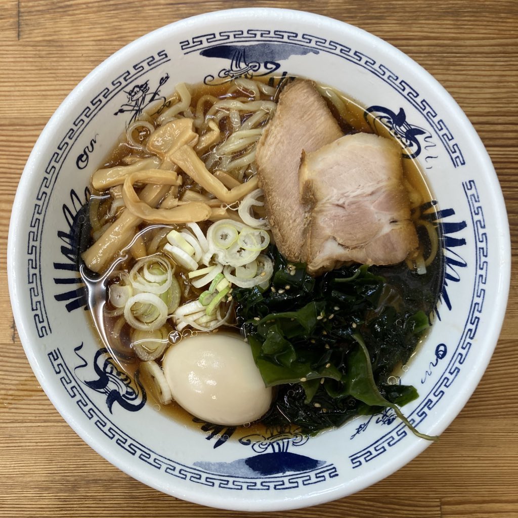 始発に乗って私用を済ませ、喜多方スタイルで朝ラーメンを。早朝から汗だくの身体に冷やしラーメン最高。