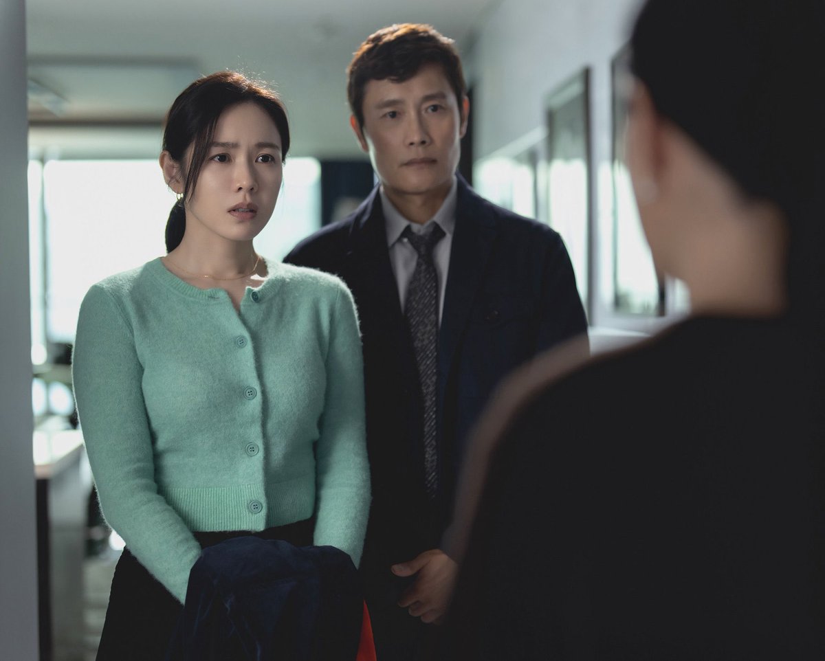 ysarayejin's tweet photo. miri you don't even know that i love you

#손예진
#NoOtherChoice https://t.co/zUYwd3CLVn
