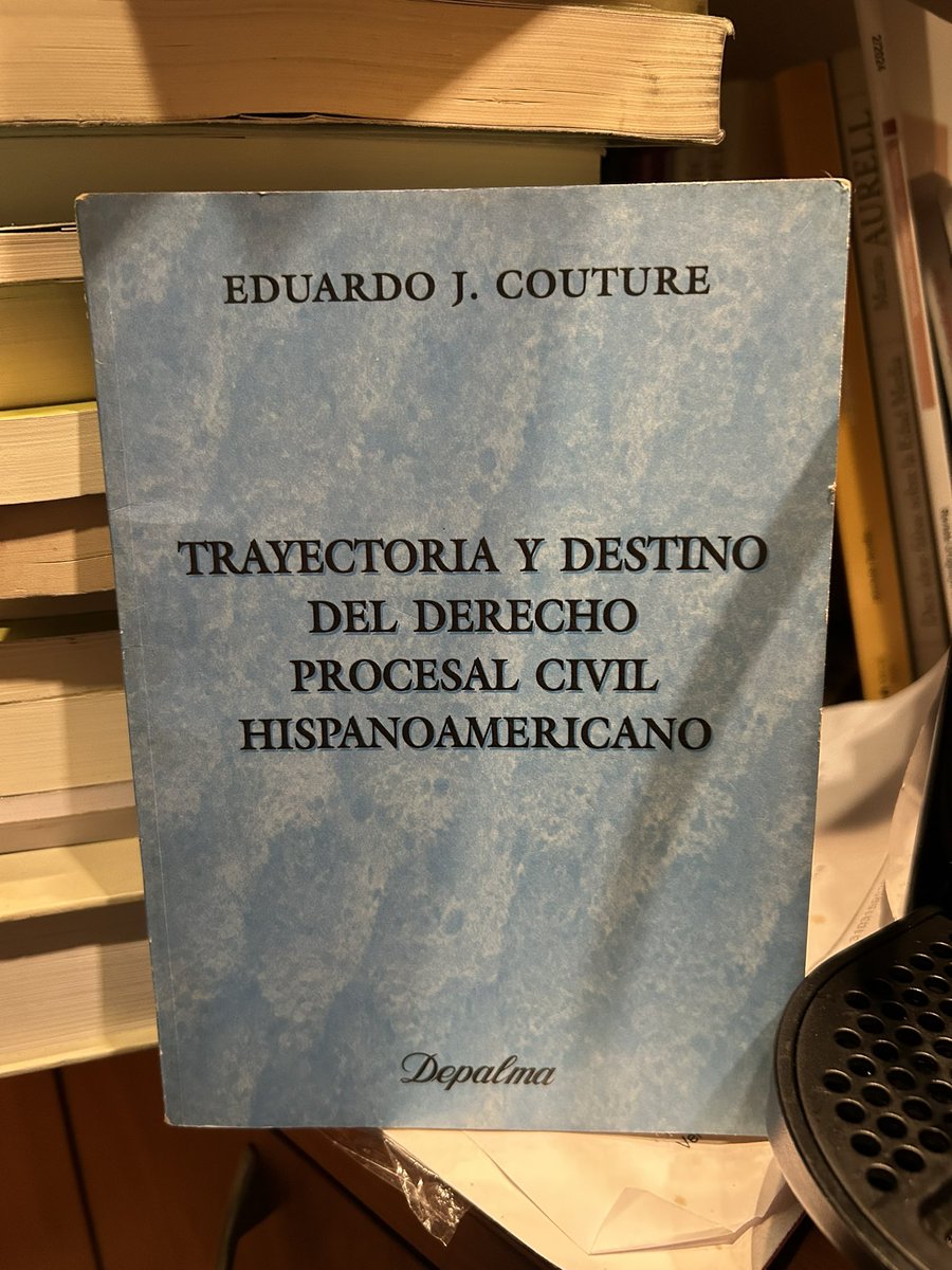 En tiempos en que la prisa académica suele reducir el derecho procesal a un repertorio de plazos, recursos y formalidades, resulta imprescindible volver a nuestros grandes referentes. Eduardo J. Couture, con la lucidez que lo caracteriza, nos recuerda que el derecho procesal
