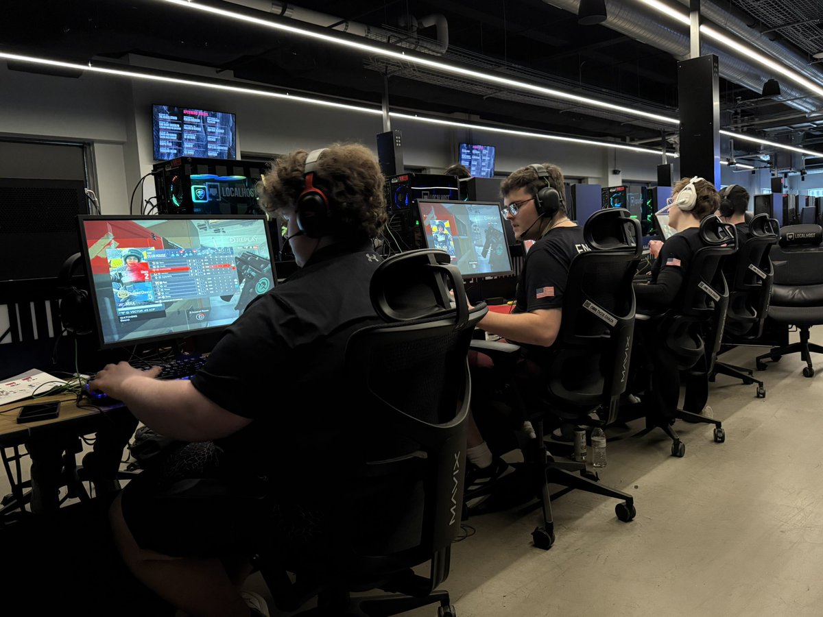 Dropped map 2 but still walk away with a 4th place finish at the Siege Showdown in Philly! 🔥💯 Huge GGs to our friends at LFO!

<a href="/nerdstreet/">Nerd Street</a> <a href="/LocalhostPhilly/">Localhost in Philadelphia</a>